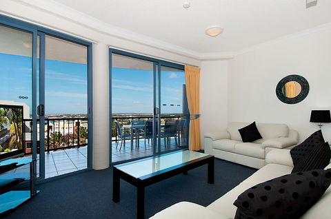 Alexandra On The Pacific - Accommodation Main Beach 33