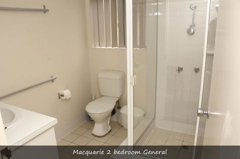 Aabon Apartments & Motel - Accommodation Main Beach 40