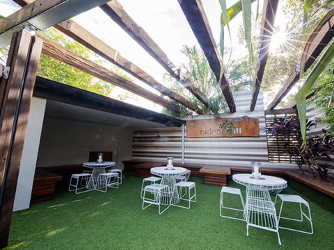 Eatons Hill Hotel - Accommodation Main Beach 39