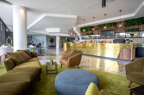 Eatons Hill Hotel - Accommodation Main Beach 7