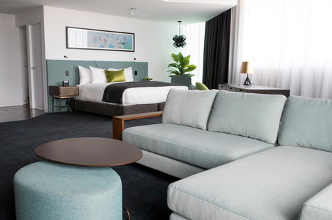 Eatons Hill Hotel - Accommodation Main Beach 43