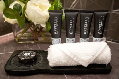 Eatons Hill Hotel - Accommodation Main Beach 23