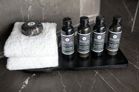 Eatons Hill Hotel - Accommodation Main Beach 40