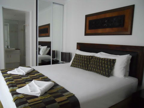 BeachView Apartments At Villa Paradiso - Accommodation Main Beach 34
