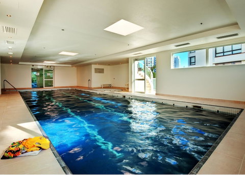 Pacific Views Resort - Accommodation Main Beach 4