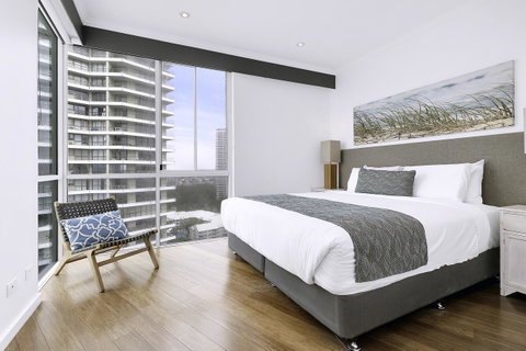 Pacific Views Resort - Accommodation Main Beach 13
