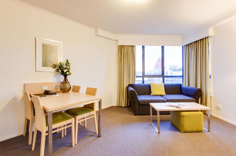 Oakwood Hotel & Apartments Brisbane - Accommodation Main Beach 15