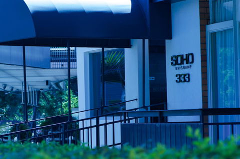 Soho Brisbane - Accommodation Main Beach 11