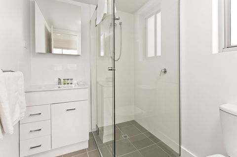 Arise Princess Regent Apartments - Accommodation Main Beach 8