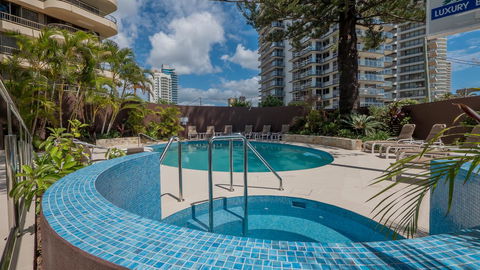 Norfolk Luxury Beachfront Apartments - Accommodation Main Beach 1