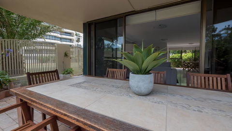Norfolk Luxury Beachfront Apartments - Accommodation Main Beach 23