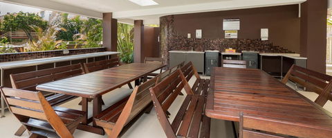 Norfolk Luxury Beachfront Apartments - Accommodation Main Beach 7