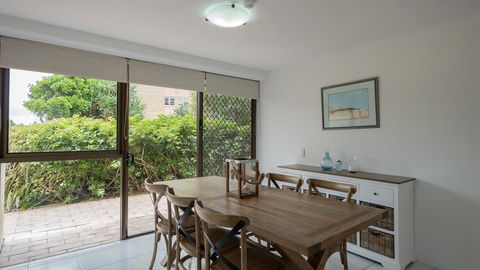 Norfolk Luxury Beachfront Apartments - Accommodation Main Beach 13