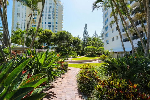 Oscar On Main Beach Resort - Accommodation Main Beach 21