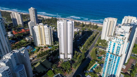 Oscar On Main Beach Resort - Accommodation Main Beach 0