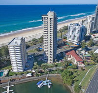 Capricorn One Beachside Holiday Apartments - Official - Accommodation Main Beach