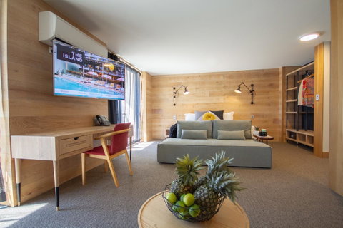 The Island Gold Coast - Accommodation Main Beach 16