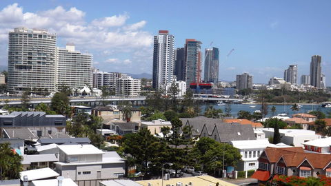 The Meriton Apartments On Main Beach - Accommodation Main Beach 20