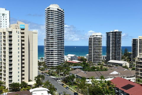 The Meriton Apartments On Main Beach - Accommodation Main Beach 27
