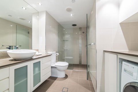 The Meriton Apartments On Main Beach - Accommodation Main Beach 18