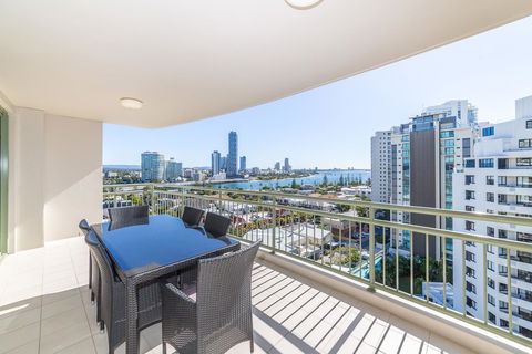 The Meriton Apartments On Main Beach - Accommodation Main Beach 22