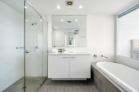 ULTIQA Freshwater Point Resort - Accommodation Main Beach 4