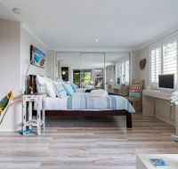 Private guest suite high on Currumbin hill - Accommodation Main Beach