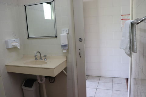 YAL Cairns - A Motel That Makes A Difference - Accommodation Main Beach 20