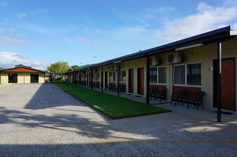 YAL Cairns - A Motel That Makes A Difference - Accommodation Main Beach 39