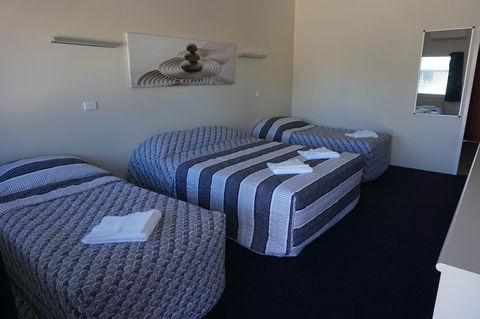YAL Cairns - A Motel That Makes A Difference - Accommodation Main Beach 17