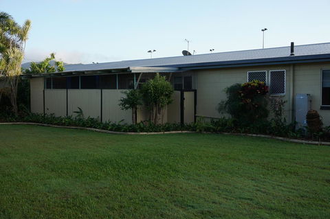 YAL Cairns - A Motel That Makes A Difference - Accommodation Main Beach 44