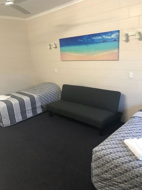YAL Cairns - A Motel That Makes A Difference - Accommodation Main Beach 25
