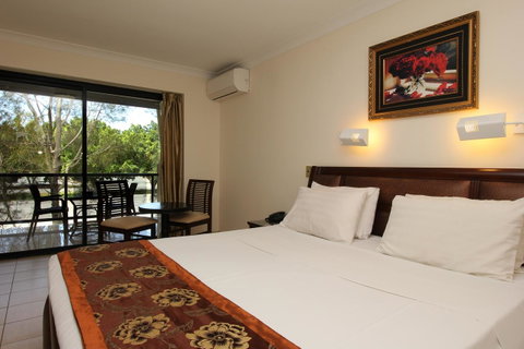 Novena Palms Motel - Accommodation Main Beach 11