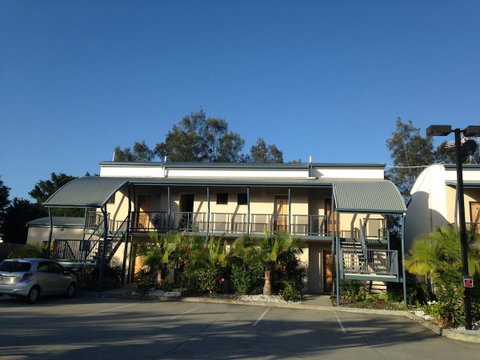 Novena Palms Motel - Accommodation Main Beach 7