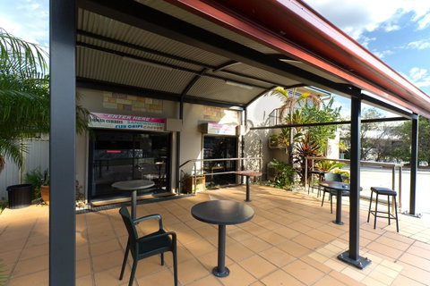 Novena Palms Motel - Accommodation Main Beach 25
