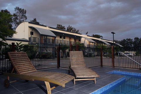 Novena Palms Motel - Accommodation Main Beach 9