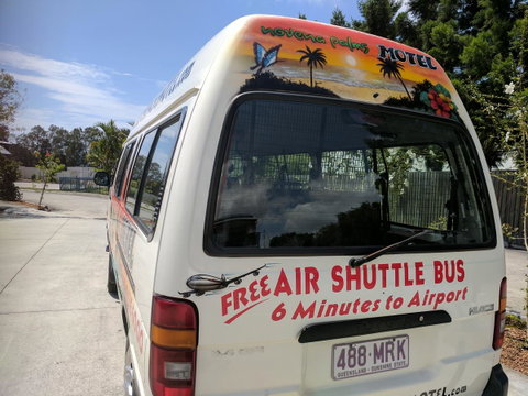 Novena Palms Motel - Accommodation Main Beach 0
