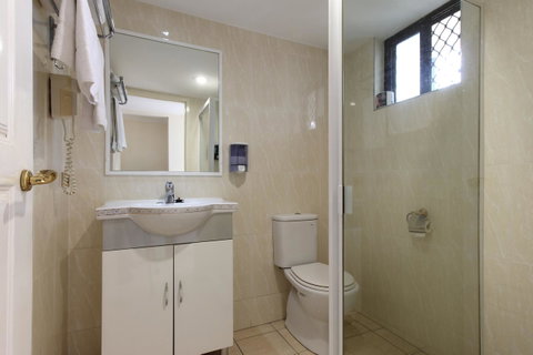 Novena Palms Motel - Accommodation Main Beach 19