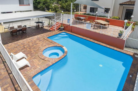 Sunshine Beach Resort - Accommodation Main Beach 1