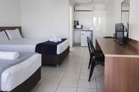 Sunshine Beach Resort - Accommodation Main Beach 9