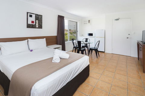 Sunshine Beach Resort - Accommodation Main Beach 7
