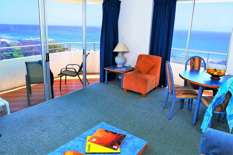 Equinox Resort - Accommodation Main Beach 17