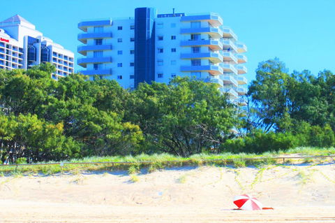 Equinox Resort - Accommodation Main Beach 41