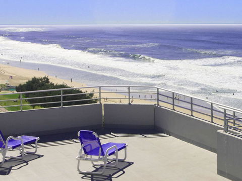 Equinox Resort - Accommodation Main Beach 35