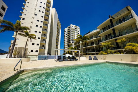 Jack And Newell Holiday Apartments - Accommodation Main Beach 9