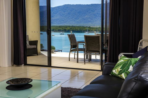 Jack And Newell Holiday Apartments - Accommodation Main Beach 1