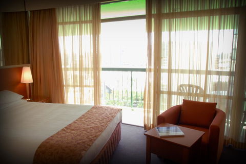 Madison Tower Mill Hotel - Accommodation Main Beach 23