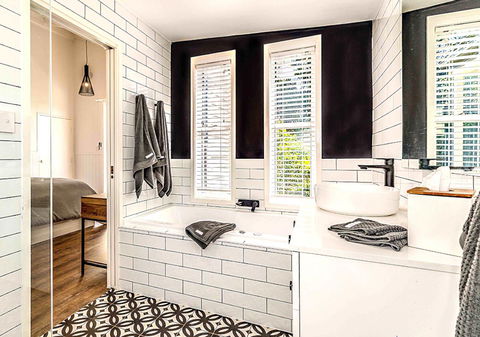 Hampton Estate Wines - Accommodation Main Beach 8