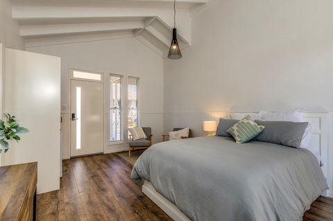 Hampton Estate Wines - Accommodation Main Beach 31