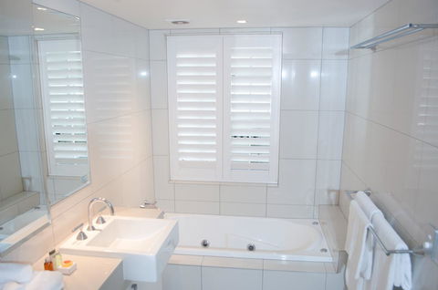 Oxygen Apartments - Accommodation Main Beach 25